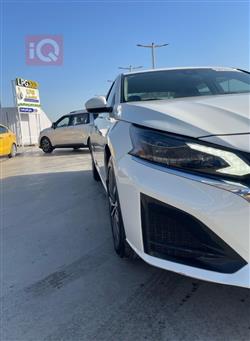 نيسان ألتيما